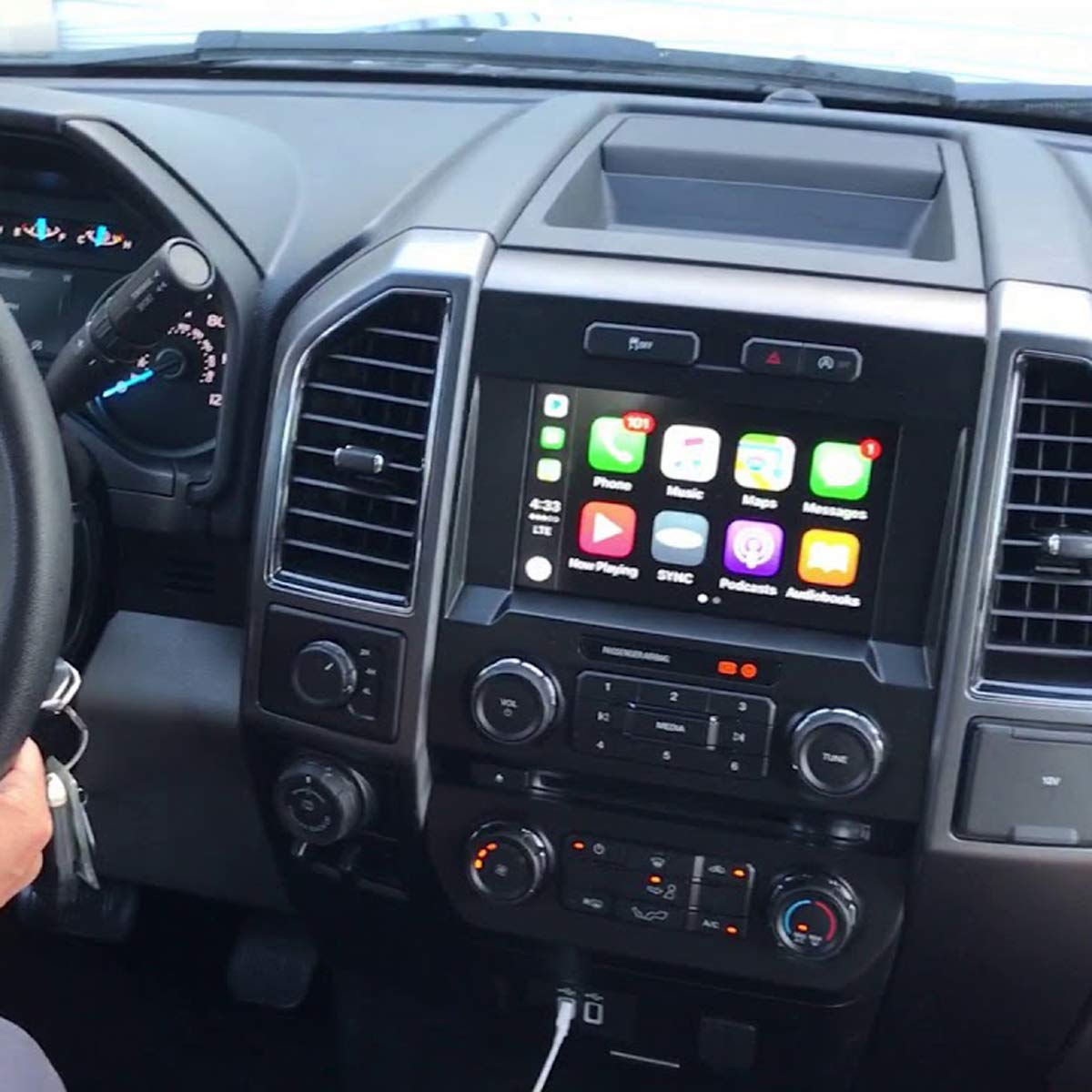 SYNC 3 with Apple CarPlay