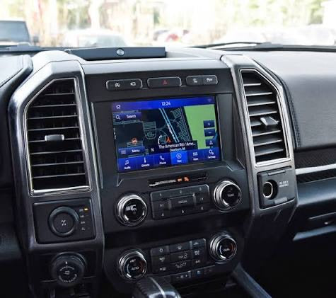 Base radio, 4.2" SYNC 1, MyFord Touch or 8" SYNC 3
